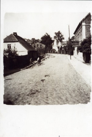 Widok z Kościoła Farnego na ul. Sobieskiego sprzed 1939 r. - obecnie ul. Kościuszki