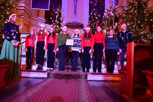 Chór Dziewczęcy Puellas Cantere