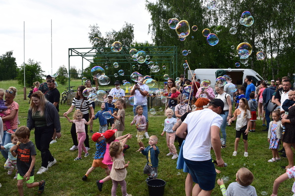 Dzień Dziecka na śmigielskich wiatrakach