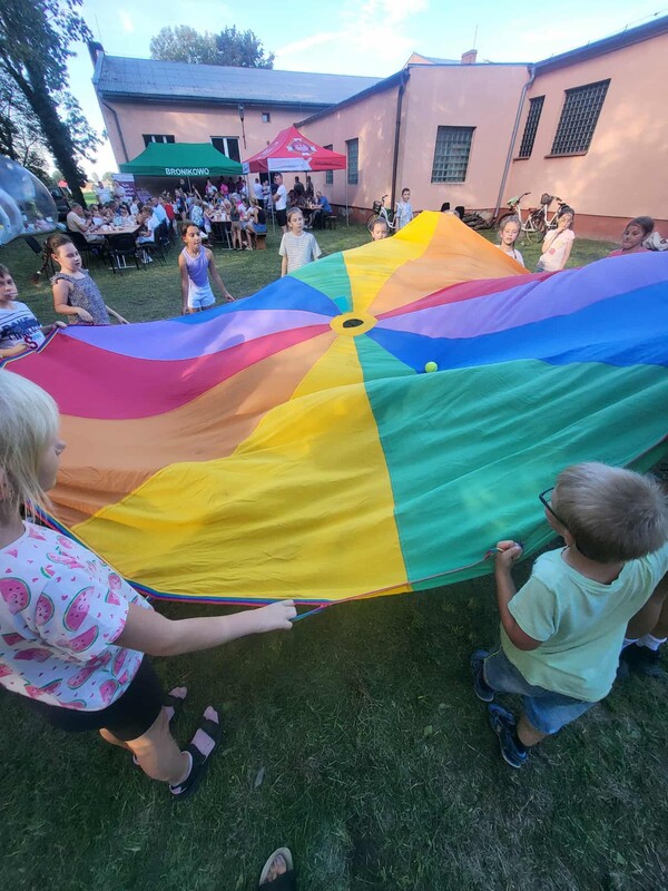 Festyn w Bronikowie